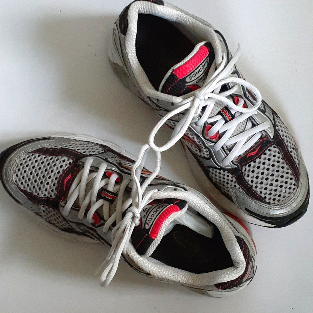 Saucony Omni 7 Women's Sneaker